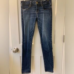 American Eagle low rise jegging (skinny jeans) size 8